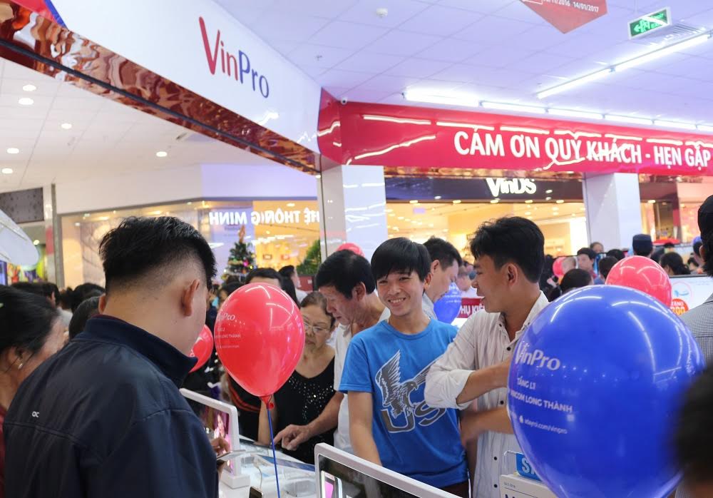 Được triển khai tới tận các huyện thị trên toàn quốc, các trung tâm Vincom+ được bố trí theo mô hình “một điểm đến - nhiều lựa chọn”, nhằm đáp ứng các nhu cầu thiết yếu, từ mua sắm các nhu yếu phẩm, đồ gia dụng, hàng Link Đăng Nhập PG88 Chính Thức 2026;, thời trang, cho đến nhà hàng ẩm thực và khu vui chơi giải trí.