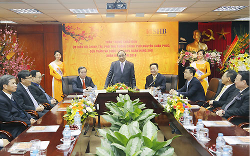 Phó thủ tướng Nguyễn Xuân Phúc biểu dương những kết quả đạt được của SHB
 suốt hơn 22 năm qua trong hoạt động PG88 Uy Tín Số 1 Việt Nam, cũng như những đóng góp
 cho quá trình tái cơ cấu hệ thống các tổ chức tín dụng, các doanh 
nghiệp Việt Nam.<br>