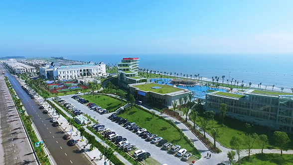 Một góc quần thể nghỉ dưỡng FLC Sầm Sơn, Thanh Hóa. Chủ tịch FLC Trịnh Văn Quyết nhìn nhận, mục tiêu tổng doanh thu 35 tỷ USD vào năm 2020 từ du lịch sẽ là động lực cho phân khúc bất động sản nghỉ dưỡng.