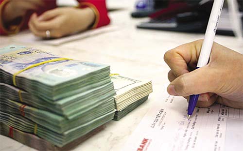 Các tổ chức tín dụng Việt Nam dự kiến có thêm điều kiện để thu hút nguồn vốn mới
 này, theo các kỳ hạn để củng cố cơ cấu nguồn vốn bền vững hơn.