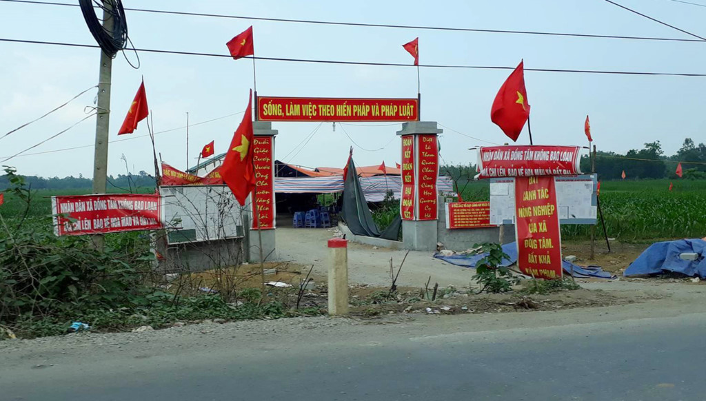 Thanh tra đã kiến nghị UBND thành phố chỉ đạo Công an Hà Nội phối hợp với cơ quan điều tra hình sự Bộ Quốc phòng để điều tra làm rõ, xử lý nghiêm các vi phạm pháp luật của cán bộ, công chức và cá nhân có liên quan đối với quản lý, sử dụng đất quốc phòng xây dựng sân bay Miếu Môn thuộc địa giới Pg88hi nạp rút siêu tốc xã Đồng Tâm, huyện Mỹ Đức - Ảnh: 6Pg88.com hơn 1000 trò chơi hấp dẫn.