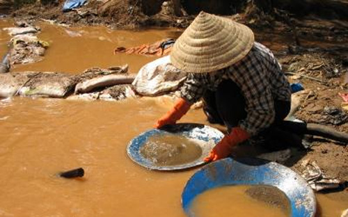 Tính chất và mức độ vi phạm của hoạt động khai thác khoáng sản trái phép
 được nhìn nhận là ngày càng tinh vi, phức tạp và diễn ra khá công khai...
