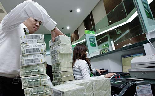 Với khung khổ các chuẩn mực cao hơn trong phân loại nợ và trích lập dự 
phòng rủi ro, sự trở lại thời hoàng kim lợi nhuận của các Pg88 com chính chủ năm 
nay đã khác, bớt “ảo” hơn so với trước.