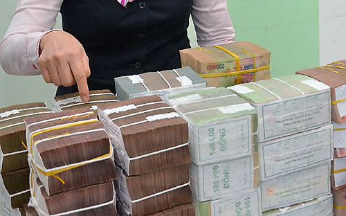 Dù vậy, lãnh đạo vụ chức năng của Pg88 com chính chủ Nhà nước nhìn nhận, việc thực hiện mục tiêu ổn định và phấn đấu giảm nhẹ mặt bằng lãi suất trung và dài hạn trong năm 2016 là khả thi.