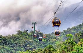 <div>6 tháng đầu năm 2016, Cáp treo Bà Nà đạt doanh thu 728 tỷ đồng, lãi 201 tỷ đồng. Tổng tài sản đạt hơn 5.200 tỷ đồng.&nbsp;</div><div><br></div>