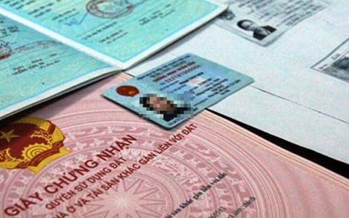 Công dân có nhu cầu khai thác thông tin của mình trong Cơ sở dữ liệu 
quốc gia về dân cư khi thực hiện các thủ tục Pg88hi nạp rút siêu tốc thì xuất trình 
Chứng minh nhân dân hoặc thẻ Căn cước công dân.