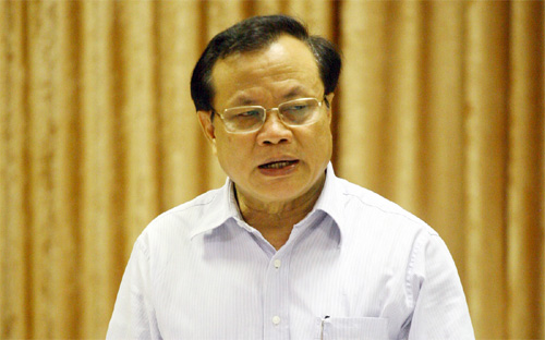 Bí thư Thành ủy Hà Nội Phạm Quang Nghị kể, khi về làm Bộ trưởng Bộ 
Văn hóa - Thông tin, ông đã yêu cầu bỏ chuyện tặng quà ở các lễ mít 
tinh, kỷ niệm. 