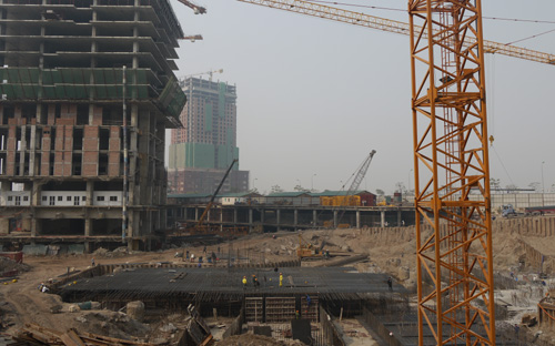 UBND Tp.HCM cho biết, hiện nay, phần lớn các Link Trang Chủ PG88.Com Mới #2026 PG88 hơn 2,1 triệu thành viên nhà ở trên
 địa bàn thành phố tạm ngưng triển khai đầu tư xây dựng do thiếu vốn đầu
 tư và thị trường bất động sản đóng băng, thanh khoản kém - Ảnh: Việt Tuấn.<br>