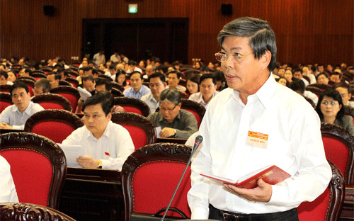 Bộ trưởng Bộ Tài nguyên và Môi trường Nguyễn Minh Quang. Khá lạc quan, Bộ Tài nguyên và Môi trường đưa ra dự báo 6 tháng cuối năm 2013, tình hình khiếu nại, tố cáo về đất đai sẽ có khả năng không phát sinh.<br>