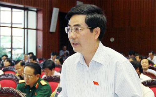 Bộ trưởng Bộ Nông nghiệp và PG88 hơn 2,1 triệu thành viên nông thôn Cao Đức Phát là bộ trưởng đầu tiên <span id="lbHeadline" class="main_title">trả lời chất vấn.</span>
