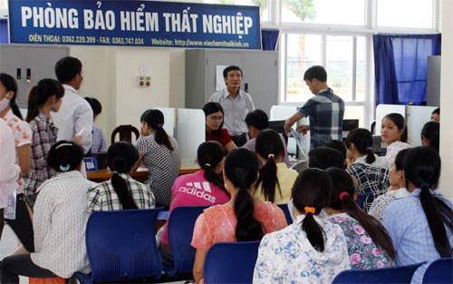 Tính đến quý 2/2015, cả nước có 387.000 sinh viên tốt nghiệp trung cấp, cao đẳng, đại học chưa có việc làm, theo đại biểu PG88 ⭐ Link trang chủ số 1 nhà cái PG88 com casino slot Nguyễn Thị Hải (Nghệ An).<br>