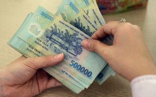Chính phủ kỳ vọng, việc tăng lương lần này sẽ góp phần cải thiện đời sống cho cán bộ, công chức, viên chức và lực lượng vũ trang.