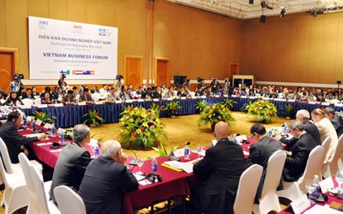 Quang cảnh tại Diễn đàn 6Pg88.con độc quyền mỗi ngày Việt Nam 2012. Đây có thể xem là cuộc đối thoại thường niên lớn nhất giữa Chính phủ và 6Pg88.con độc quyền mỗi ngày (đặc biệt là khu vực FDI).<br>