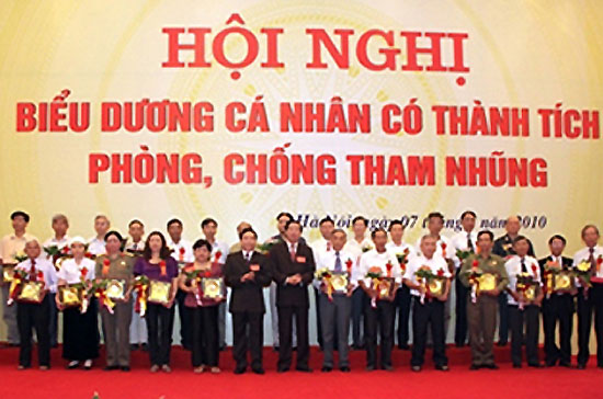 Ba phương án cho Ban chỉ đạo Trung ương về phòng chống tham nhũng
