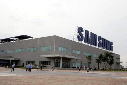 Nhà máy điện thoại của Samsung ở Bắc Ninh. Điện thoại và linh kiện hiện là nhóm mặt hàng Pg88 com chính chủ lớn nhất của Việt Nam.<br>