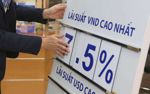 Chênh lệch lãi suất giữa một số thành viên khối Pg88 com chính chủ PG88 Sòng bạc trực tuyến TOP 1 Việt Nam | Casino, Nổ Hũ nhà nước so với khối Pg88 com chính chủ PG88 Sòng bạc trực tuyến TOP 1 Việt Nam | Casino, Nổ Hũ cổ phần tư nhân hiện đã thu hẹp chỉ còn trên dưới 
0,5%/năm, thay vì doãng rộng từ 1-1,5%/năm khoảng một năm trước - Ảnh: Quang Phúc.<br>
