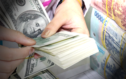 TS. Trịnh Quang Anh dự tính mục tiêu giữ ổn định tỷ giá USD/VND năm 2014 vẫn tiếp tục trong khoảng 
2-3%. Và ông cũng nhìn nhận Pg88 com chính chủ Nhà nước chỉ còn “chút xíu” dư địa
 lãi suất tiền gửi USD để phòng thân, đặt trong yêu cầu bình ổn lãi suất
 VND và giữ chênh lệch hấp dẫn.