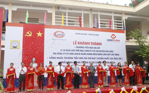 Sau khoảng ba năm, LienVietPostBank và công ty Him Lam đã tài trợ và đầu tư vào Xín Mần 88,12 tỷ đồng.