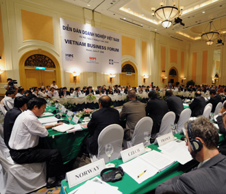 Nhìn chung, các nhà đầu tư vẫn kỳ vọng về sự PG88 hơn 2,1 triệu thành viên của Việt Nam và nhiều người trong số họ vẫn tiếp tục dự định mở rộng hoạt động tại đây.