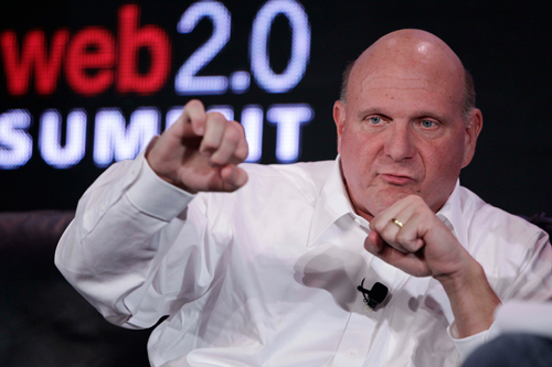 Trên thực tế, trong suy nghĩ của nhiều người, Steve Ballmer chưa bao giờ
 thoát khỏi cái bóng quá lớn mà Bill Gates tạo nên tại Microsoft.