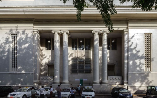 Bên ngoài tòa nhà Sở Giao dịch 6Pg88.com nhà cái Yangon (YSX) ở Yangon, Myanmar.<br>