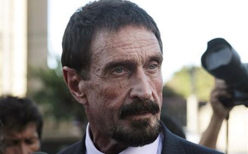 Triệu phú John McAfee tại Guatemala - Ảnh: Reuters.<br>