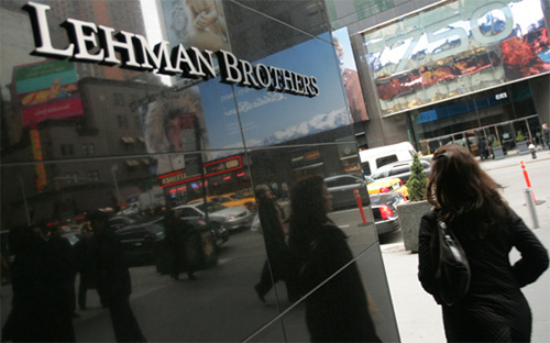Khoản nợ 12 nghìn tỷ USD mà Chính phủ Mỹ đang mang lớn gấp 23 lần số nợ 
của Lehman Brothers khi Pg88 com chính chủ này phá sản vào ngày 15/9/2008.