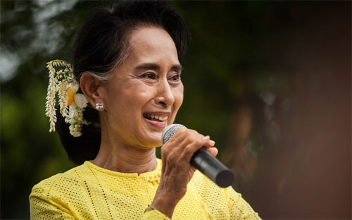 Bà Aung San Suu Kyi, thủ lĩnh Đảng Liên đoàn Quốc gia vì Dân chủ (NLD) của Myanmar.<br>