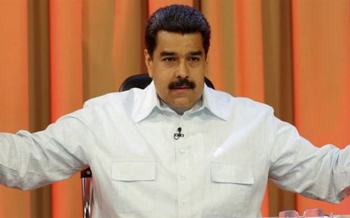Tổng thống Venezuela đâm đơn kiện phe đối lập