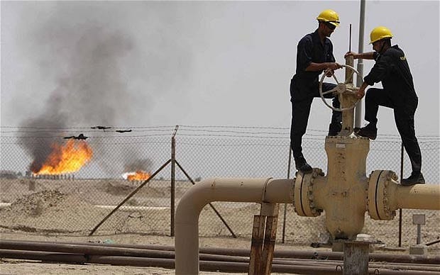 Giá dầu WTI đã đạt mức cao nhất 18 tháng sau khi OPEC và 11 nước ngoài 
khối vào hôm 10/12 nhất trí chấm dứt 2 năm khai thác dầu “thả phanh”. 