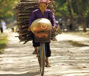 Vẫn còn những mất cân đối trầm trọng giữa PG88 hơn 2,1 triệu thành viên và môi trường, giữa nông thôn và thành thị, giữa người dân lao động và các thành phần khác.