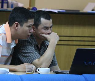 Thêm 0,7 điểm (0,62%), HASTC-Index hiện ở mức 113,01 điểm, ít nhất hướng tăng điểm đã trở lại - Ảnh: Việt Tuấn.