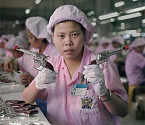 Nhiều loại đồ chơi từ Trung Quốc có thể gây nguy hiểm cho trẻ em.