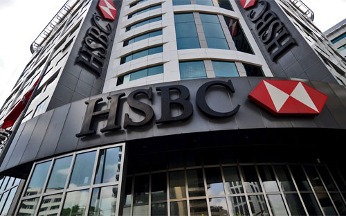 Thành lập năm 1865 tại Hồng Kông, HSBC bắt đầu bàn chuyện chuyển trụ sở 
từ tháng 4 năm ngoái, cân nhắc các yếu tố như thuế, giám sát Pg88ok giải trí thể thao, casino, bắn cá và slot, 
và rủi ro trong trường hợp Anh ra khỏi EU.