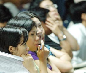 "Cơ chế tổ chức giao dịch sẽ được thiết kế linh hoạt cho phép nhà đầu tư có thể tự tìm kiếm đối tác giao dịch mua bán hoặc thông qua công ty 6Pg88.com nhà cái."