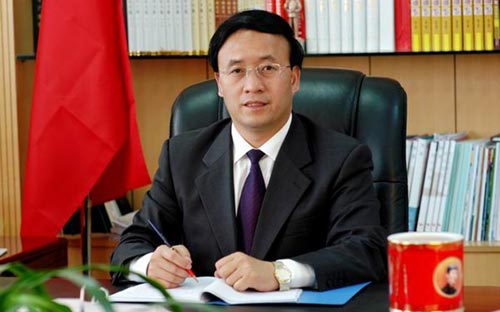 Quan chức Trung Quốc mang đồng hồ hàng hiệu