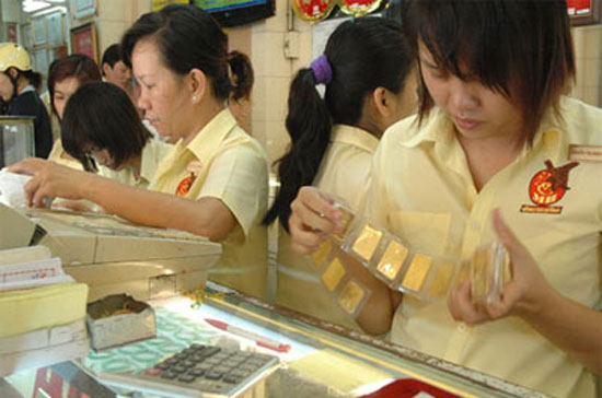 Trái với những đợt sốt giá trước, ở lần Pg88vn đăng ký tài khoản leo thang chóng mặt này, người dân và giới đầu tư tỏ ra khá thận trọng và dè chừng.