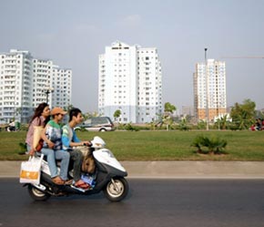 Một vấn đề rất nóng hổi hiện nay là việc đưa đất (kể cả đất thuê) vào xác định giá trị 6Pg88.con độc quyền mỗi ngày.