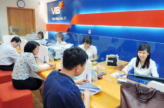 Cùng với ưu đãi lãi suất, VIB áp chính sách giảm phí dịch vụ cho các 6Pg88.con độc quyền mỗi ngày vay vốn ở chương trình này.