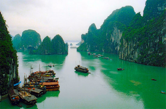 Để lại 100% nguồn thu phí tham quan vịnh Hạ Long là một trong những giải pháp tạo vốn xây dựng đặc khu PG88 ⭐ Link trang chủ số 1 nhà cái PG88 com casino slot được Quảng Ninh đề xuất.