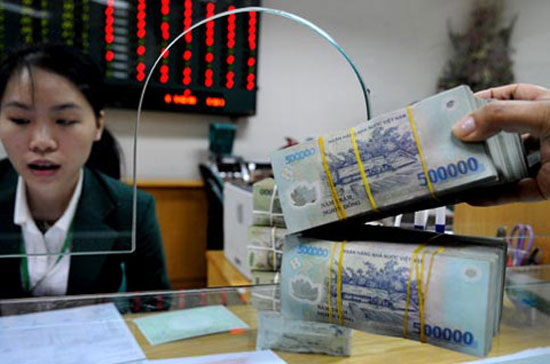 Chủ trương giảm lãi suất cho vay về 17 - 19%/năm có từ tháng 9/2011, nhưng đến nay mức bình quân tại một địa bàn lớn vẫn trên 18%/năm.