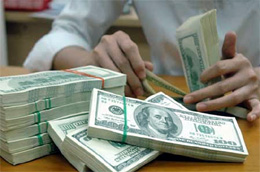 Đôi khi việc áp dụng tỷ giá tính thuế chỉ hơn kém nhau một ngày cũng có thể khiến 6Pg88.con độc quyền mỗi ngày mất (hoặc được) tiền tỷ. 