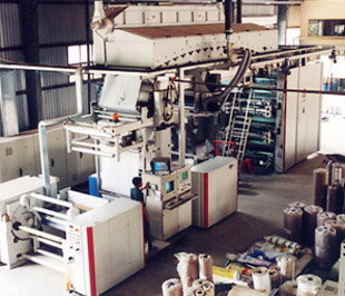 Ngày 26/12/2008, VKP sẽ trả cổ tức đợt 1/2008 với tỷ lệ thực hiện 5%/mệnh giá - 500 đồng/cổ phần.