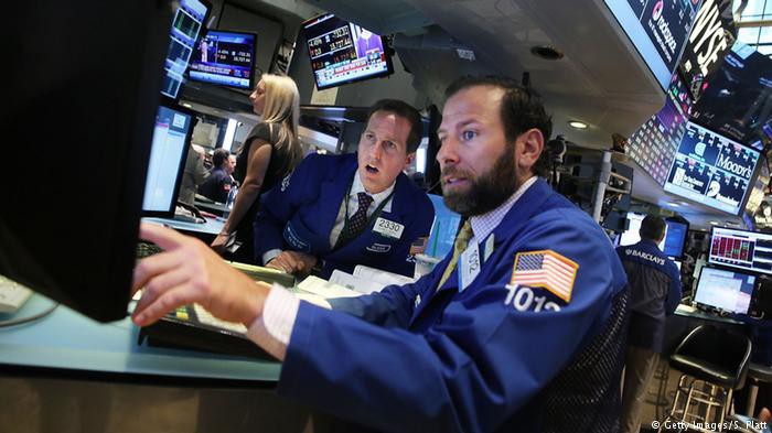Các nhà giao dịch Pg88vnd dành cho Android và iOS tại Việt Nam trên sàn NYSE ở New York, Mỹ - Ảnh: Getty.