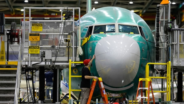 Bên trong nhà máy của Boeing ở Renton, bang Washington, Mỹ - Ảnh: China Daily.<br>