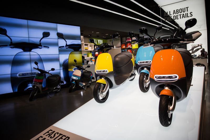 Một số sản phẩm xe máy điện do Gogoro sản xuất - Ảnh: Bloomberg.<br>