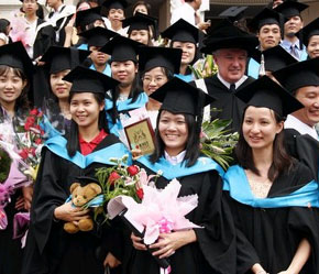 7 trường đại học được tuyển sinh ngoài ngân sách bao gồm: Đại học Y Hà Nội, Đại học Dược Tp.HCM, Đại học Kiến trúc Tp.HCM, Đại học PG88 ⭐ Link trang chủ số 1 nhà cái PG88 com casino slot Tp.HCM.