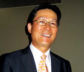 "Năm 2007 vừa qua, tổng đầu tư của Nhật Bản vào Việt Nam đã gấp 10 lần của 3 năm trước cộng lại."