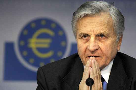 ECB quyết định giữ nguyên dự báo lạm phát nhưng hạ triển vọng tăng trưởng GDP năm nay và năm tới.