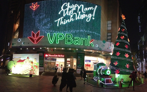 Đúng 20 giờ ngày 13/12/2013 tại Trung tâm PG88 Sòng bạc trực tuyến TOP 1 Việt Nam | Casino, Nổ Hũ Vincom 191 Bà Triệu, Lễ ra mắt Cây Thịnh Vượng VPBank sẽ được chính thức bắt đầu